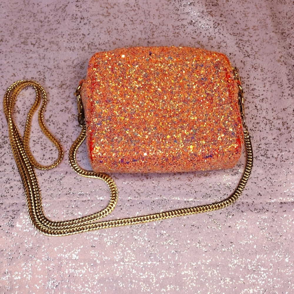 Pink glitter 👛